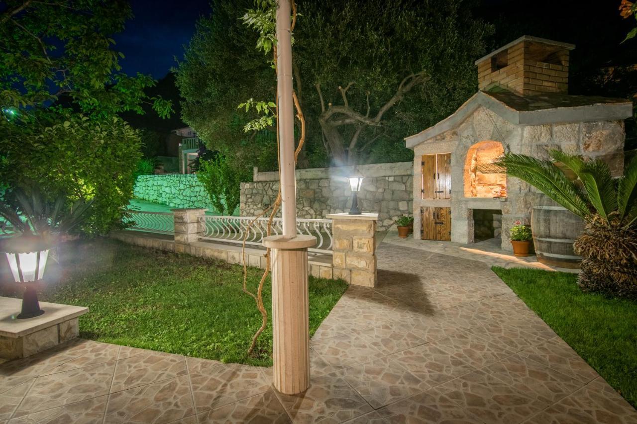 Apartment Iva With Sea View Makarska Luaran gambar