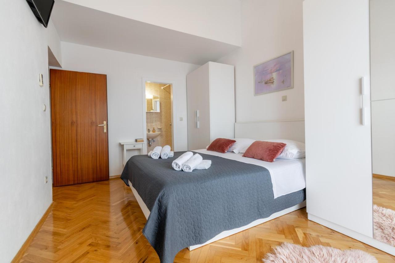 Apartment Iva With Sea View Makarska Luaran gambar