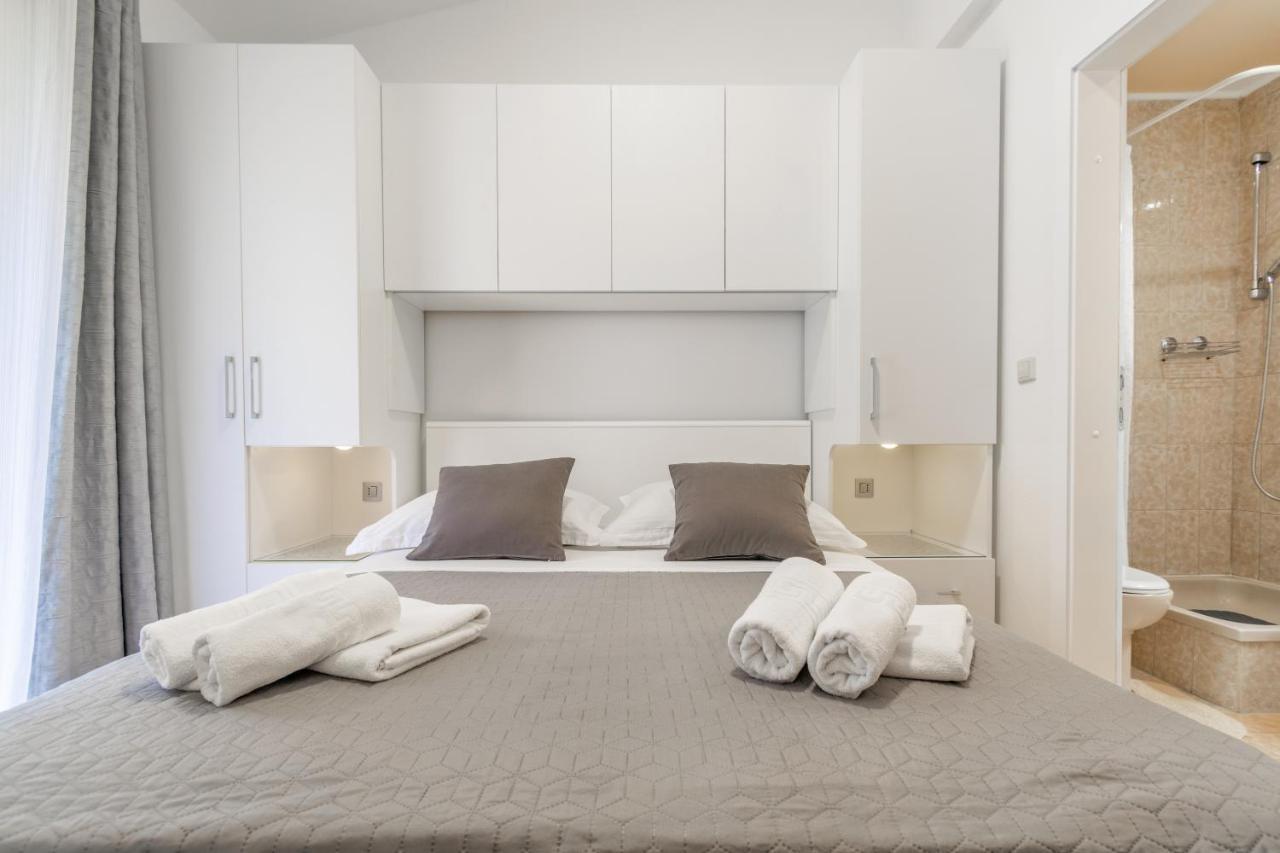 Apartment Iva With Sea View Makarska Luaran gambar