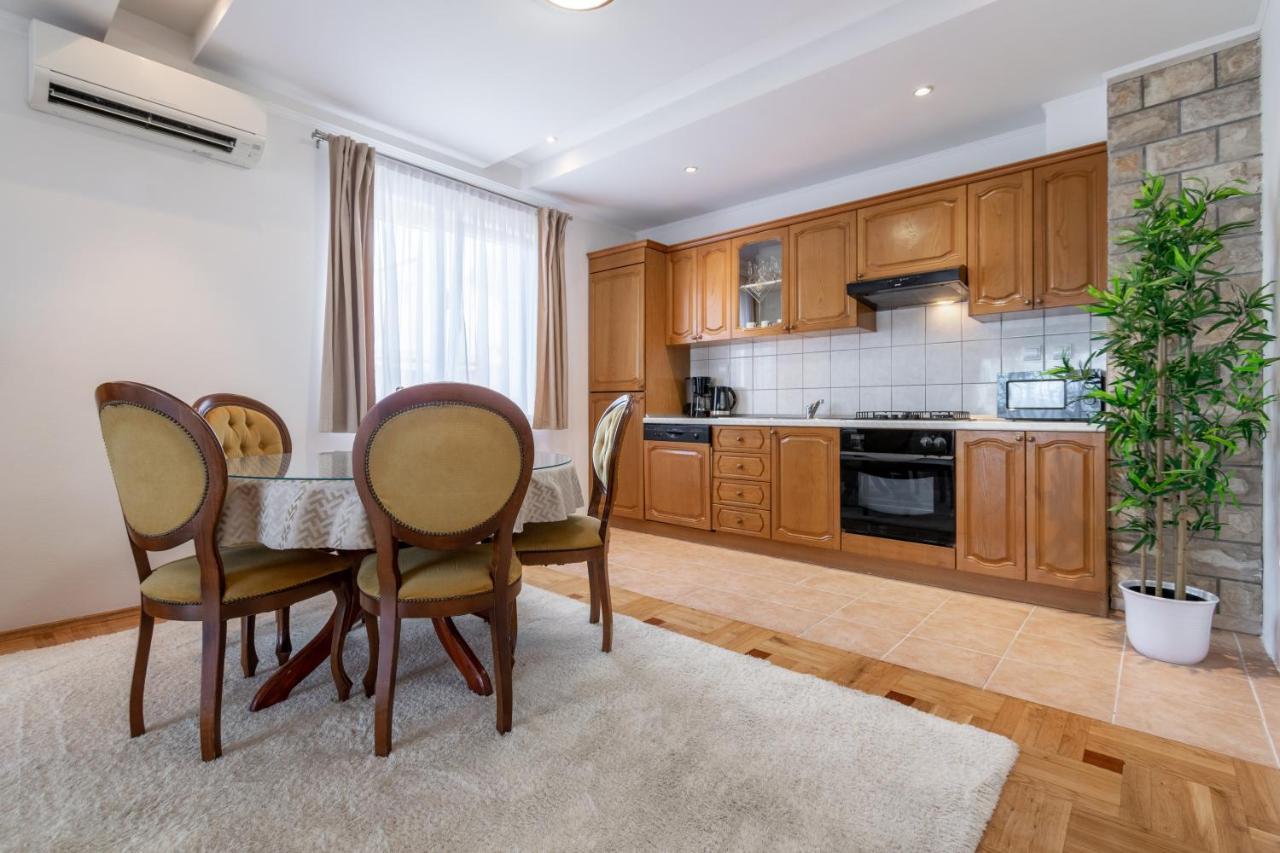 Apartment Iva With Sea View Makarska Luaran gambar